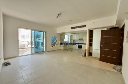 Apartment - Studio - 1 Bathroom for rent in Oxford Building - District 14 - Jumeirah Village Circle - Dubai