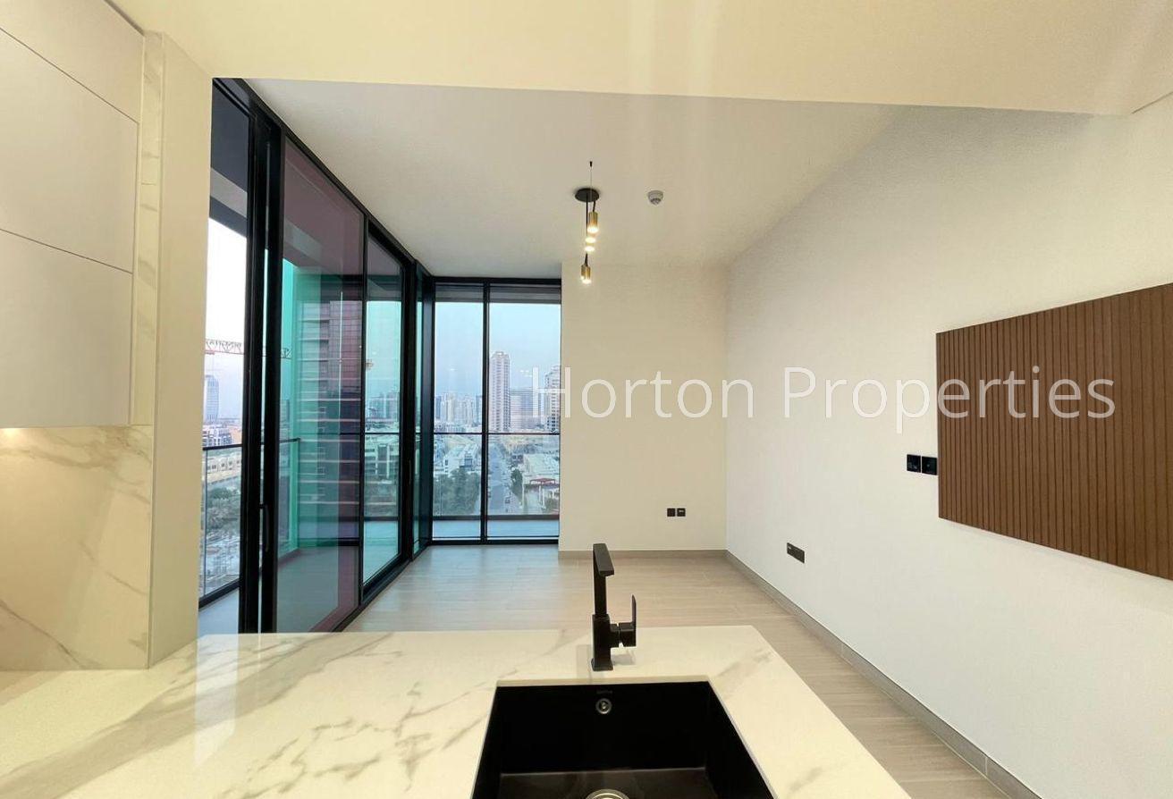MODERN FINISHES I FITTED KITCHEN I VACANT photo 7