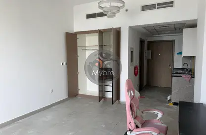 Apartment - Studio - 1 Bathroom for sale in KHK 24 - International City Phase 2 - Al Warsan 4 - Al Warsan - Dubai