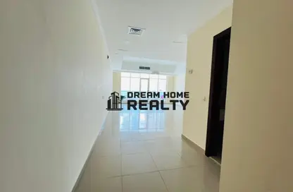 شقة - 3 غرف نوم - 4 حمامات للايجار في شارع التعاون الجديد - التعاون - الشارقة