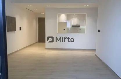 شقة - 2 غرف نوم - 2 حمامات للايجار في مرتفعات بن غاطي - الضاحية 10 - قرية جميرا الدائرية - دبي