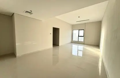 Apartment - 2 Bedrooms - 2 Bathrooms for rent in SRS Tower - Al Rashidiya 1 - Al Rashidiya - Ajman
