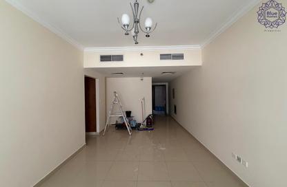 Apartment - 1 Bedroom - 2 Bathrooms for rent in The Square 1 - Muwaileh Commercial - Sharjah