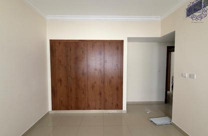 Apartment - 1 Bedroom - 2 Bathrooms for rent in The Square 1 - Muwaileh Commercial - Sharjah