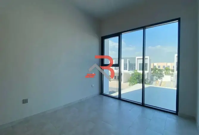 156010240 - Property Image 2