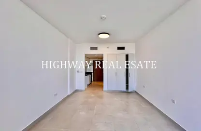 Apartment - 1 Bathroom for rent in Rehan Apartments - Aljada - Sharjah