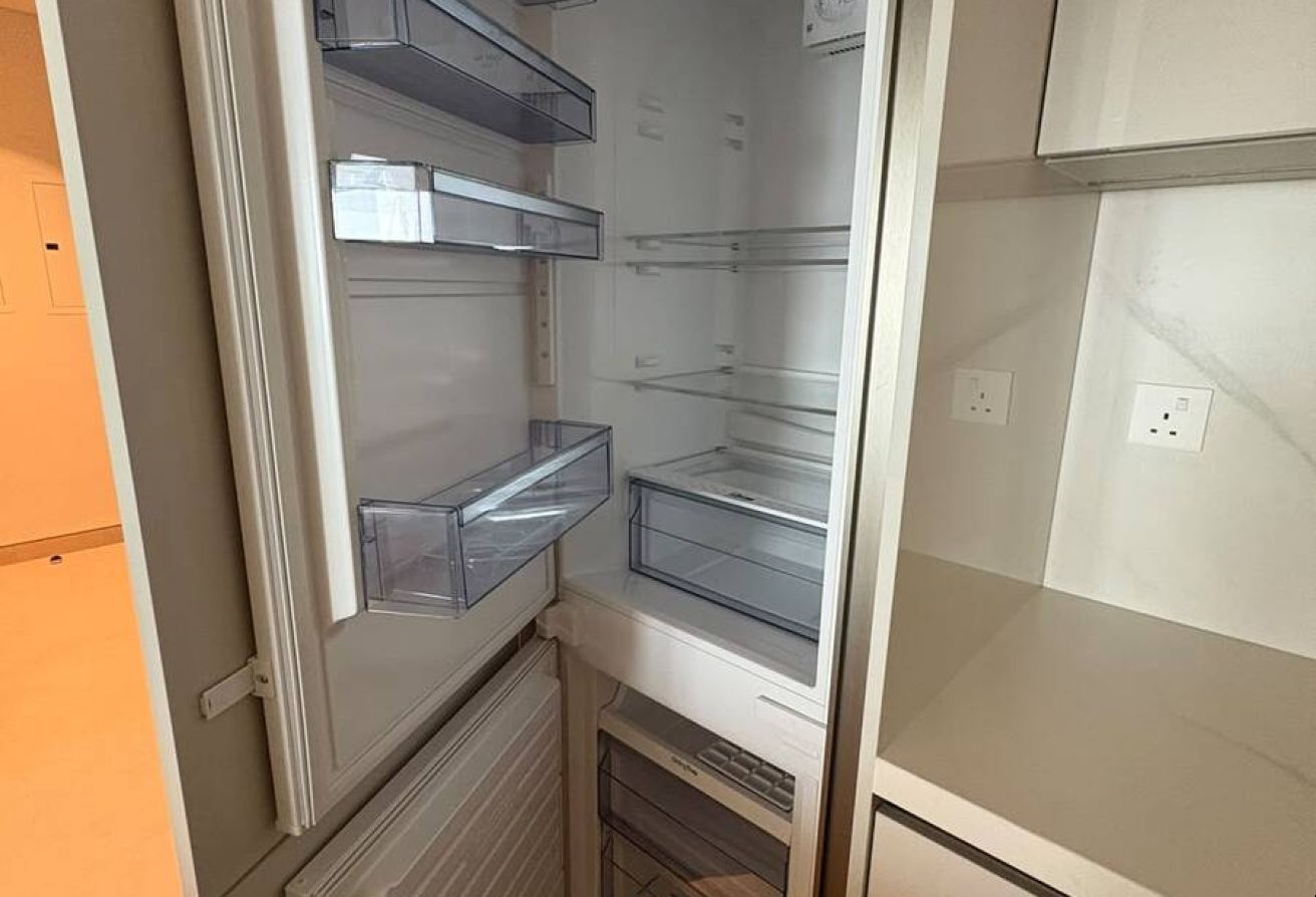 180° Skyline Views | Study +Maids +Storage +Powder — image 12