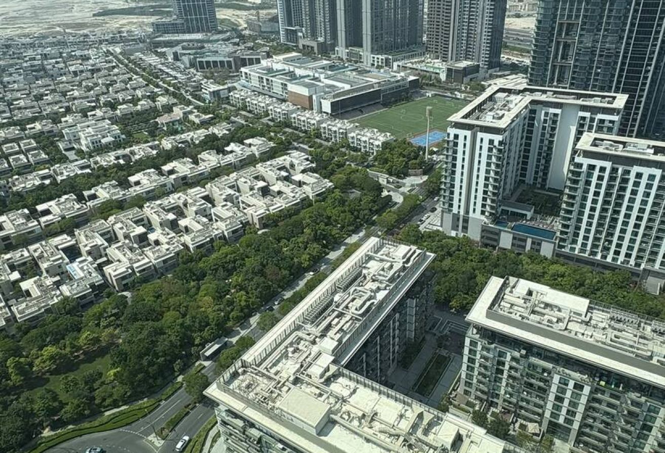180° Skyline Views | Study +Maids +Storage +Powder — image 26