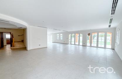 Villa - 5 Bedrooms - 6 Bathrooms for rent in District 2 - Jumeirah Park - Dubai Villa - 5 Bedrooms - 6 Bathrooms for rent in District 2 - Jumeirah Park - Dubai