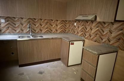 Apartment - 3 Bedrooms - 4 Bathrooms for sale in Gulf Tower - Emirates City - Ajman