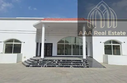 Villa - 3 Bedrooms - 5 Bathrooms for rent in Al Muhaisnah 1 - Al Muhaisnah - Dubai