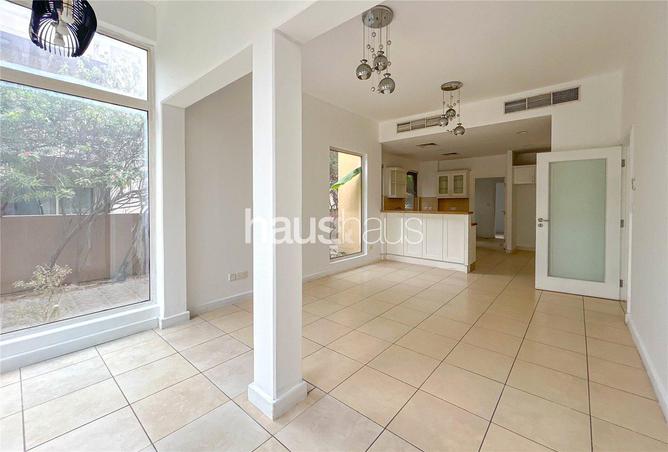 91814381 - Property Image 2