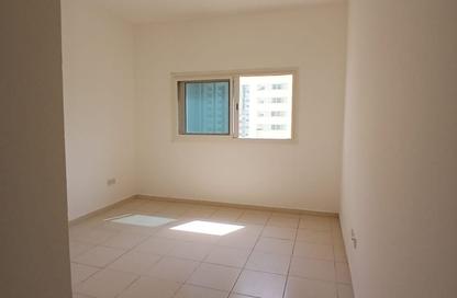 Apartment - 1 - 2 for rent in Palm Tower 2 - Palm Towers - Al Majaz - Sharjah Apartment - 1 - 2 for rent in Palm Tower 2 - Palm Towers - Al Majaz - Sharjah