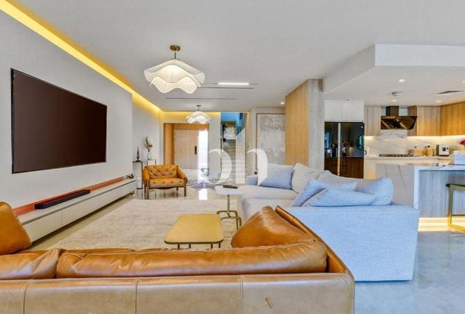 145058325 - Property Image 2