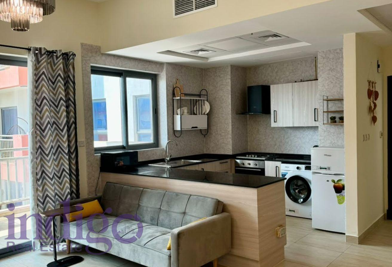 Furnished | Chiller Free | 1 Min to Metro photo 2