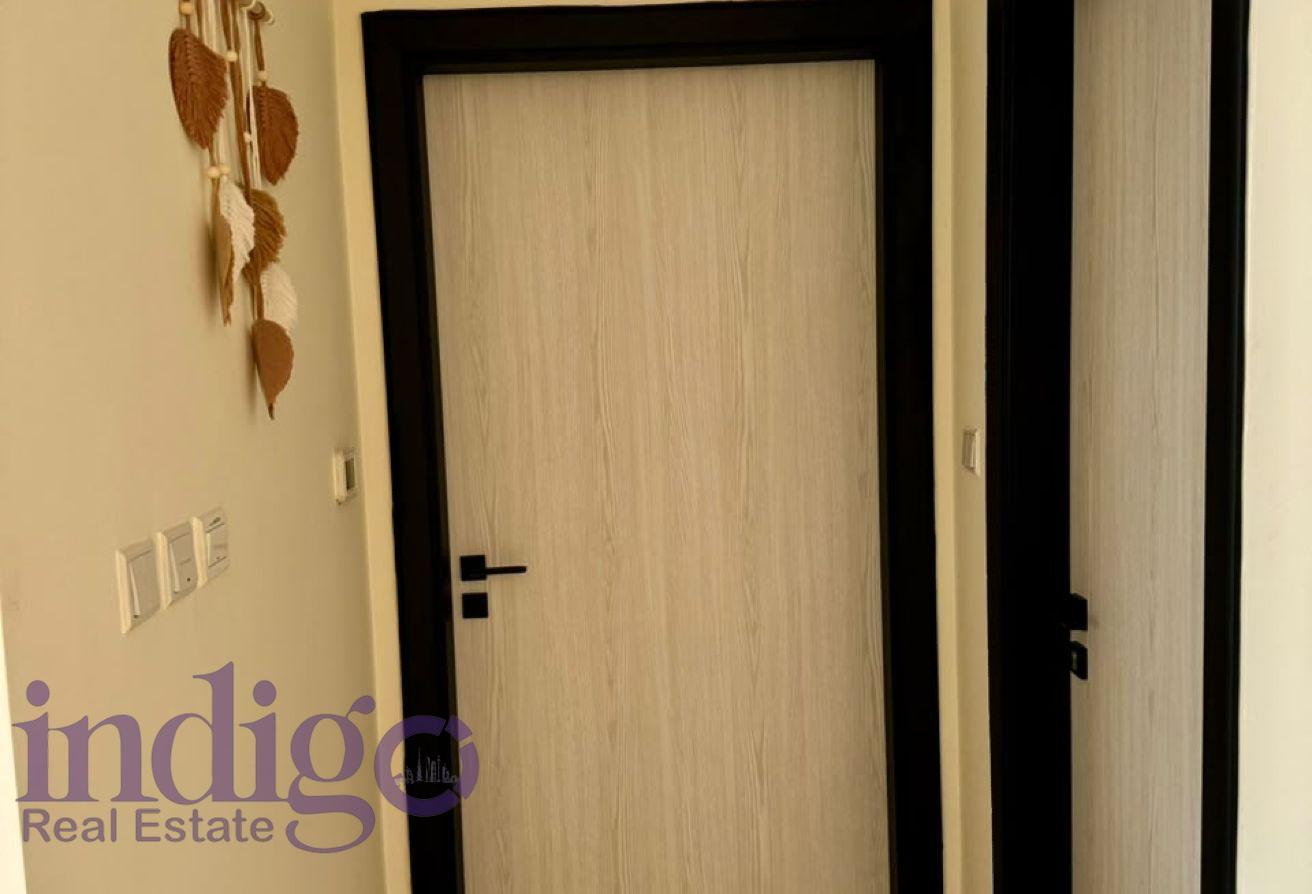 Furnished | Chiller Free | 1 Min to Metro photo 7