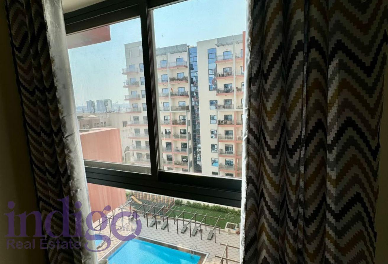 Furnished | Chiller Free | 1 Min to Metro photo 13