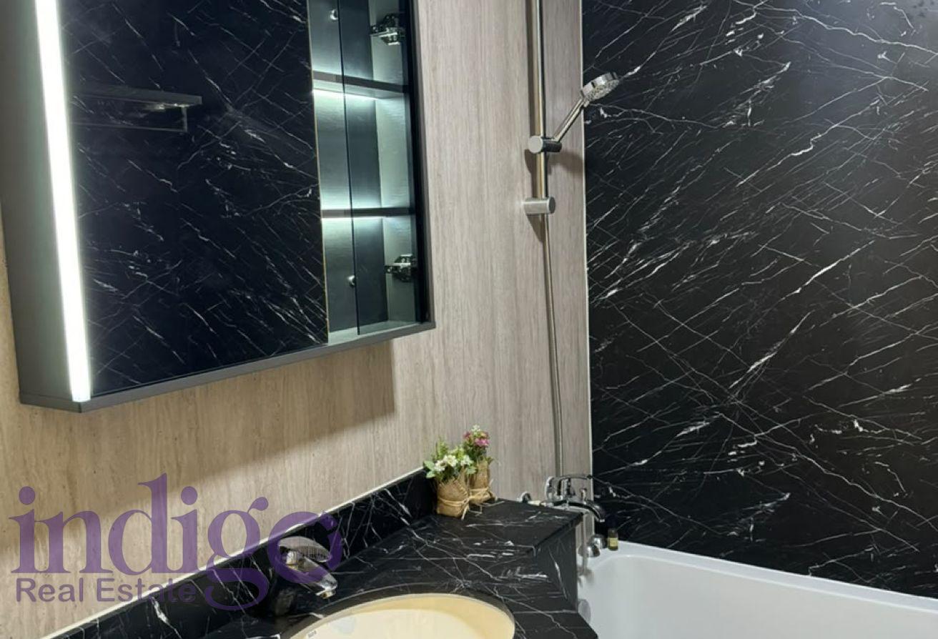 Furnished | Chiller Free | 1 Min to Metro photo 9