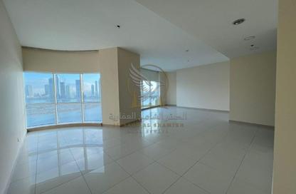 Apartment - 3 Bedrooms - 4 Bathrooms for rent in Al Khan Corniche - Al Khan - Sharjah