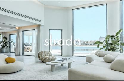 Villa - 5 Bedrooms - 7 Bathrooms for rent in Garden Homes Frond C - Garden Homes - Palm Jumeirah - Dubai