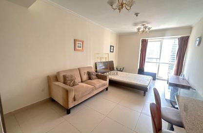 Apartment - Studio - 1 for rent in Goldcrest Executive - JLT Cluster C - Jumeirah Lake Towers - Dubai