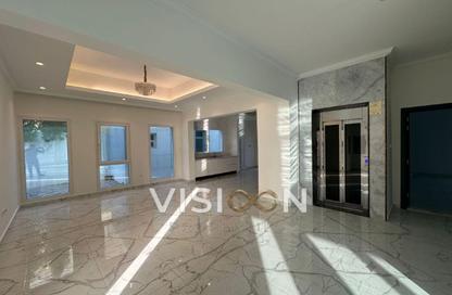 Villa - 5 Bedrooms - 6 Bathrooms for rent in Al Barsha South 2 - Al Barsha South - Al Barsha - Dubai