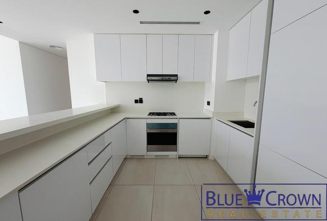 2 BR Apartment with Maid Room and Landmark View