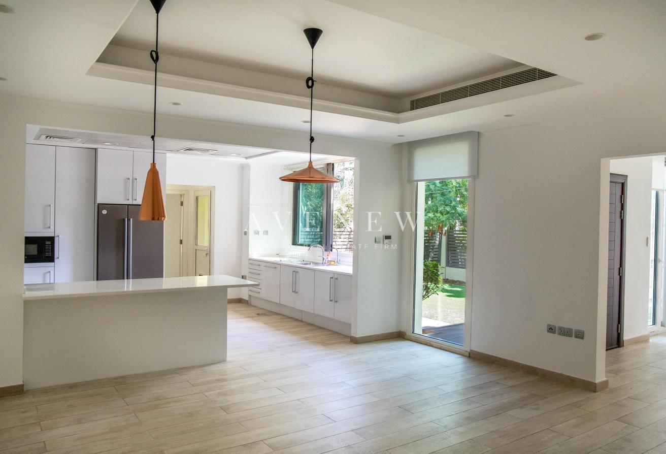 Bright & Spacious 3BR Villa | The Sustainable City photo 25