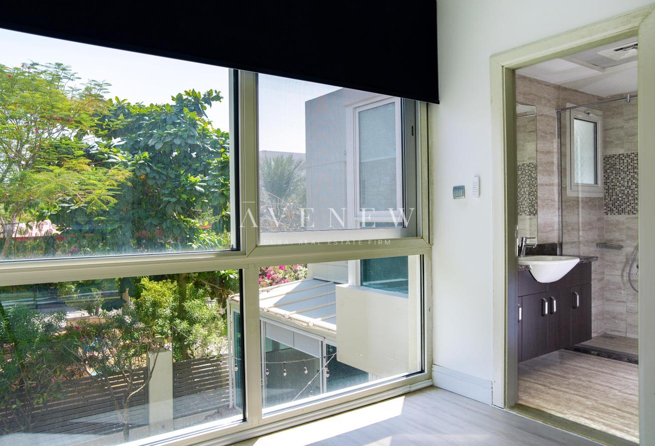 Bright & Spacious 3BR Villa | The Sustainable City photo 15