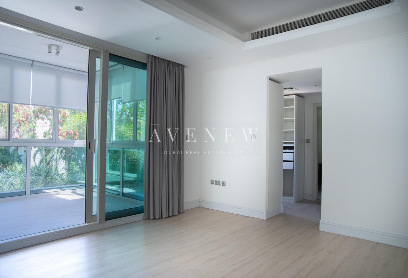 Bright & Spacious 3BR Villa | The Sustainable City photo 13