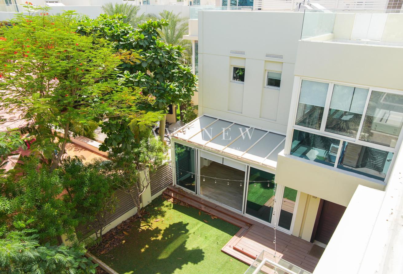 Bright & Spacious 3BR Villa | The Sustainable City photo 16
