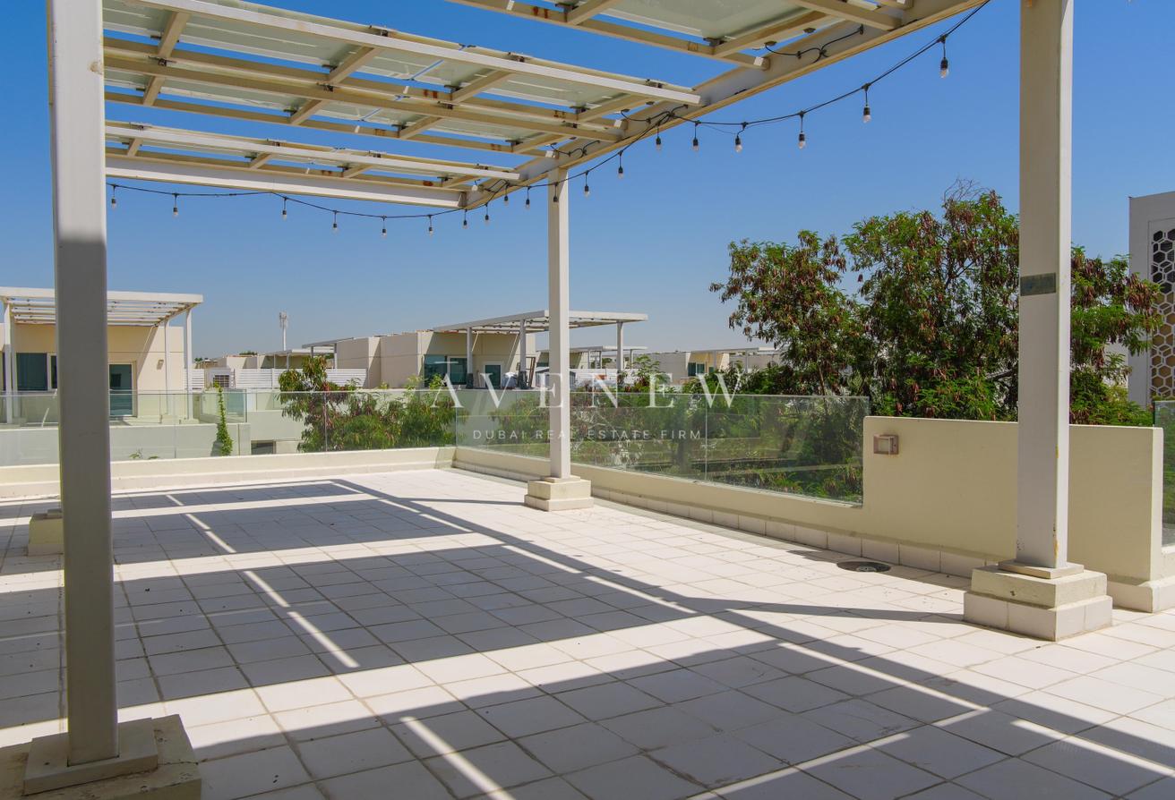Bright & Spacious 3BR Villa | The Sustainable City photo 27
