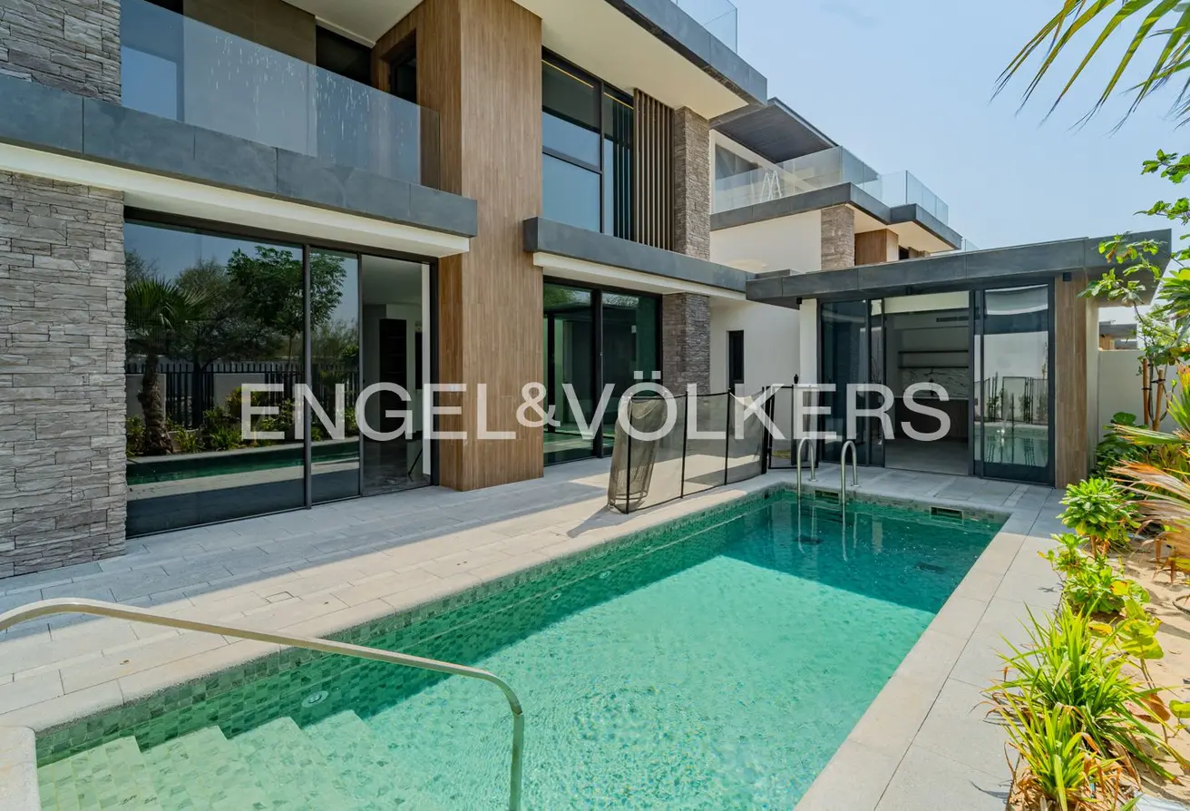 166065323 - Property Main Image