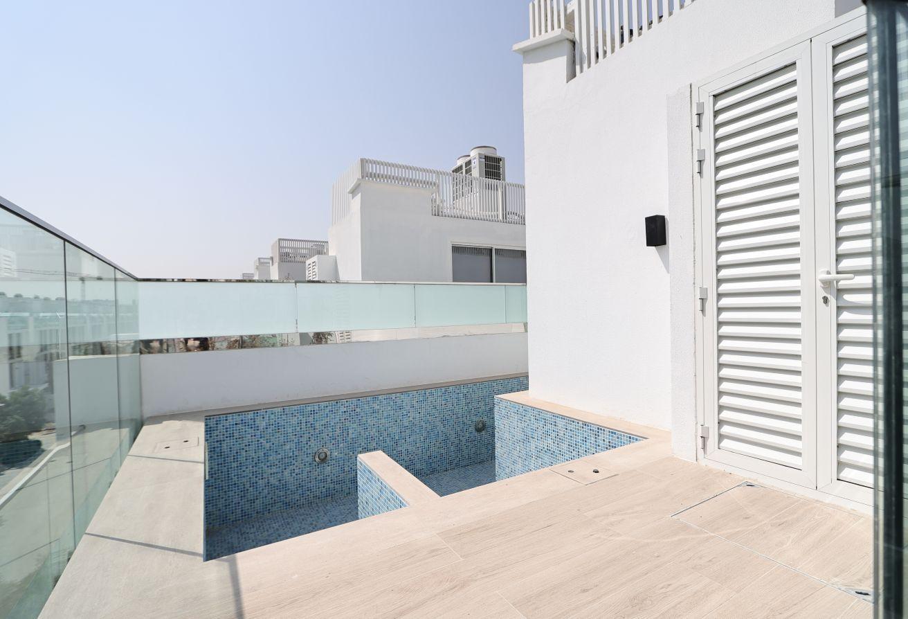 Elegant Unfurnished 4BR Villa | Al Barari photo 23