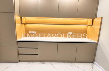 Office Space - Studio - 1 for rent in Bay Square Building 8 - Bay Square - Business Bay - Dubai