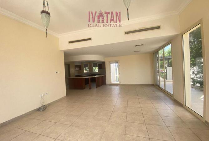 70299255 - صورة العقار 3