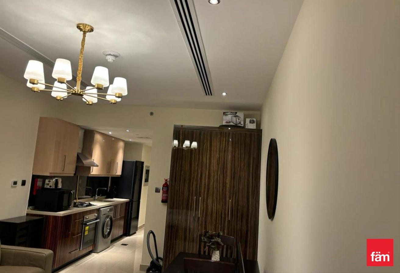 Low floor | Ready to move | Bright | Furnished photo 5