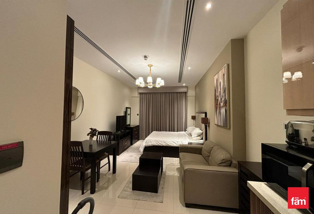 Low floor | Ready to move | Bright | Furnished photo 2