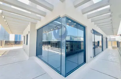 Penthouse - 3 Bedrooms - 4 Bathrooms for rent in Jumeirah Garden City - Al Satwa - Dubai