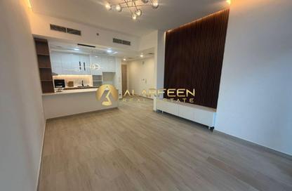 Apartment - 1 Bedroom - 2 Bathrooms for rent in The East Crest by Meteora - District 17 - Jumeirah Village Circle - Dubai
