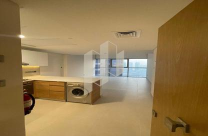 Apartment - 2 - 2 for rent in Radiant Square - City Of Lights - Al Reem Island - Abu Dhabi Apartment - 2 - 2 for rent in Radiant Square - City Of Lights - Al Reem Island - Abu Dhabi