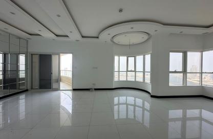 Apartment - 3 - 4 for sale in Al Khan - Sharjah
