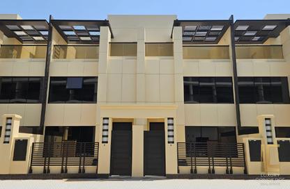 Townhouse - 3 Bedrooms - 4 Bathrooms for rent in Arenco Villas - District 14 - Jumeirah Village Circle - Dubai