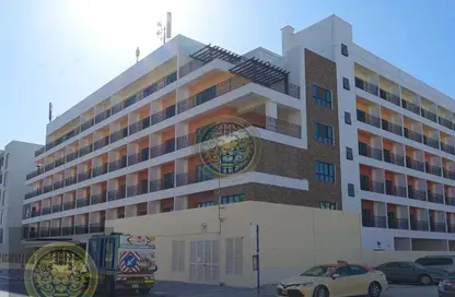 شقة - غرفة نوم - 2 حمامات للايجار في اكزيكتيف ريزيدنس - مجمع دبي للاستثمار - دبي