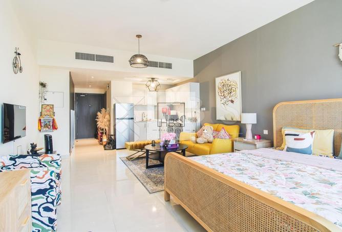 FURNISHED | HIGH FLOOR | UNOBSTRUCTED VIEW photo 3