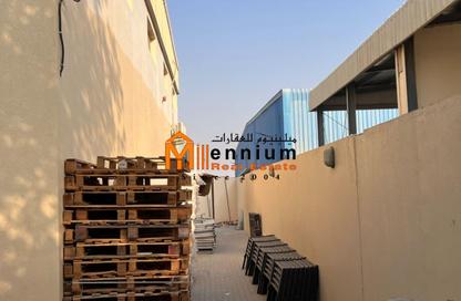 Warehouse - Studio - 7 for sale in Al Sajaa S - Al Sajaa - Sharjah