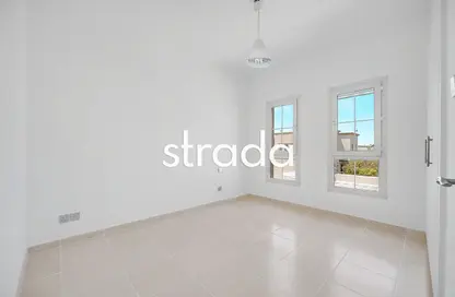 فيلا - 3 غرف نوم - 3 حمامات للايجار في الينابيع 10 - الينابيع - دبي