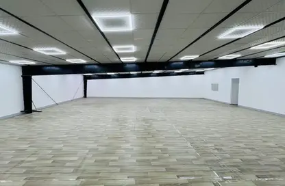 مستودع - 2 غرف نوم - 1 حمام للايجار في القوز الصناعية - القوز - دبي