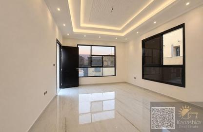 Villa - 4 - 5 for sale in Al Zahya - Ajman Villa - 4 - 5 for sale in Al Zahya - Ajman
