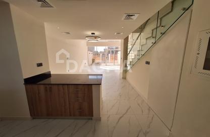 Townhouse - 2 Bedrooms - 3 Bathrooms for rent in Rukan 3 - Rukan - Dubai